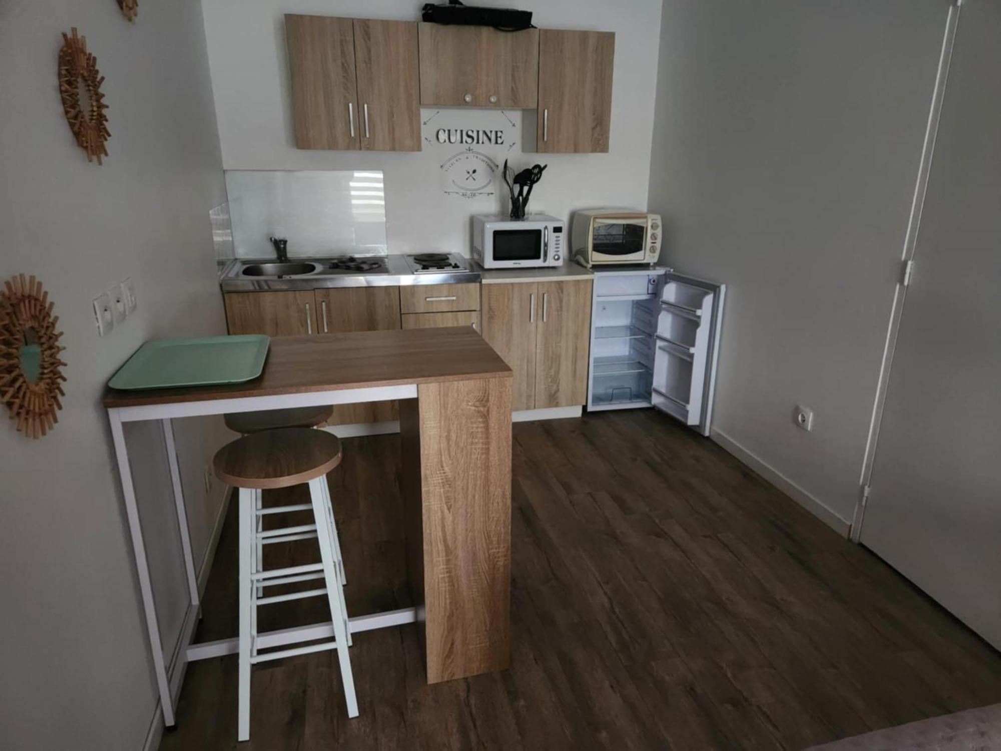 Studio Avec Terrasse Troarn Exteriér fotografie